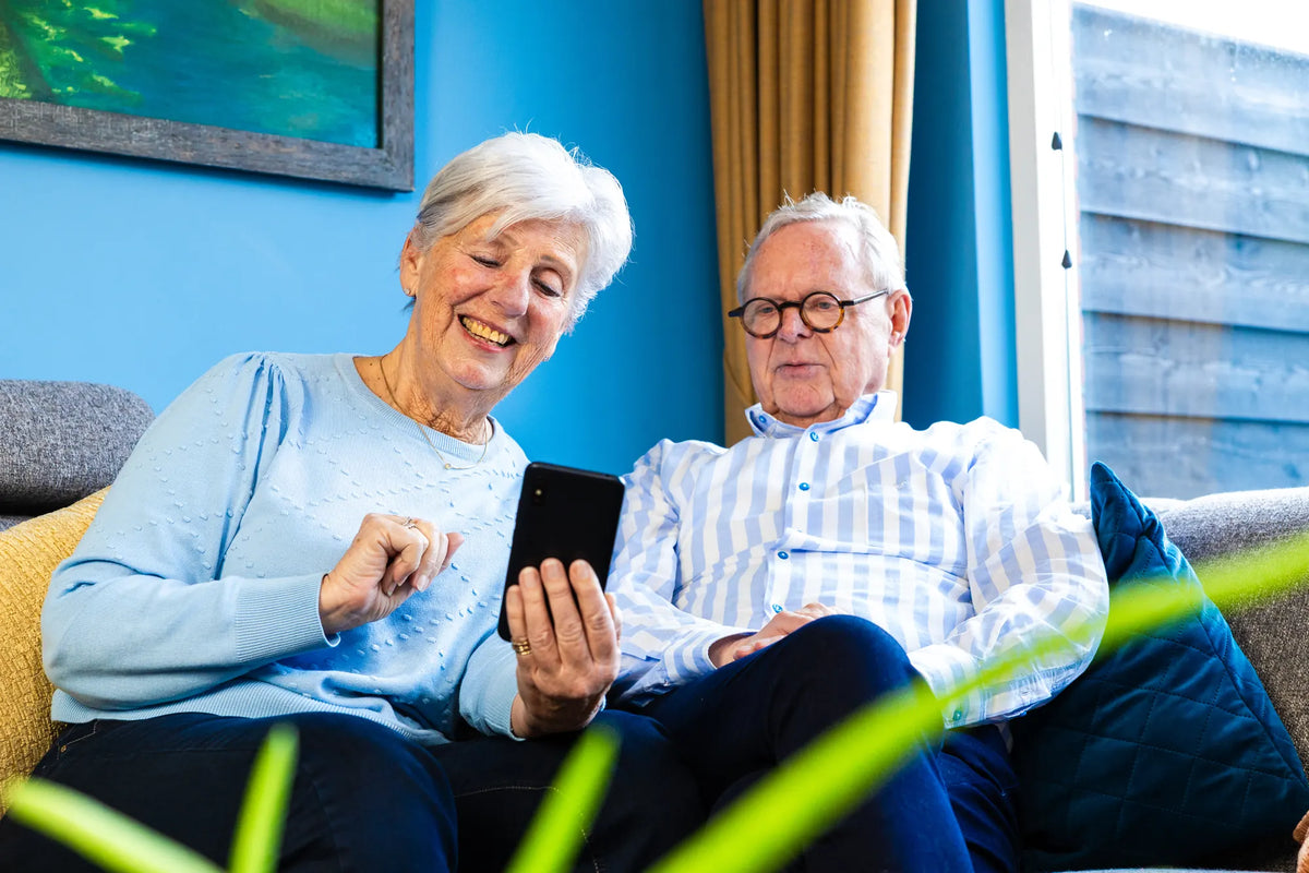 Een telefoon cadeau geven aan je ouders: waar let je op?